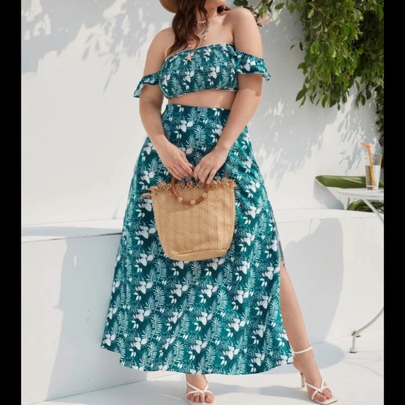 Matching set, shirred top and skirt - Picture 2 of 2